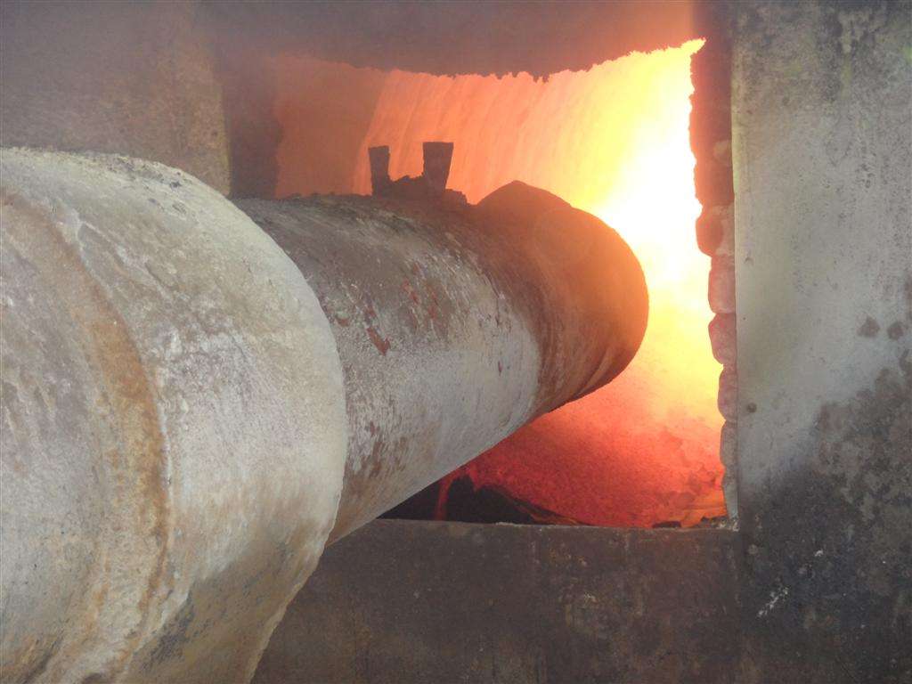 回轉(zhuǎn)窯掛窯皮的影響因素以及如何保護(hù)好窯皮